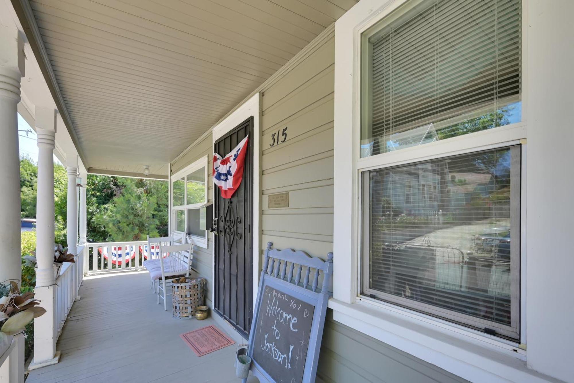 Spacious Downtown Jackson Retreat- Historic Hangout Eksteriør bilde