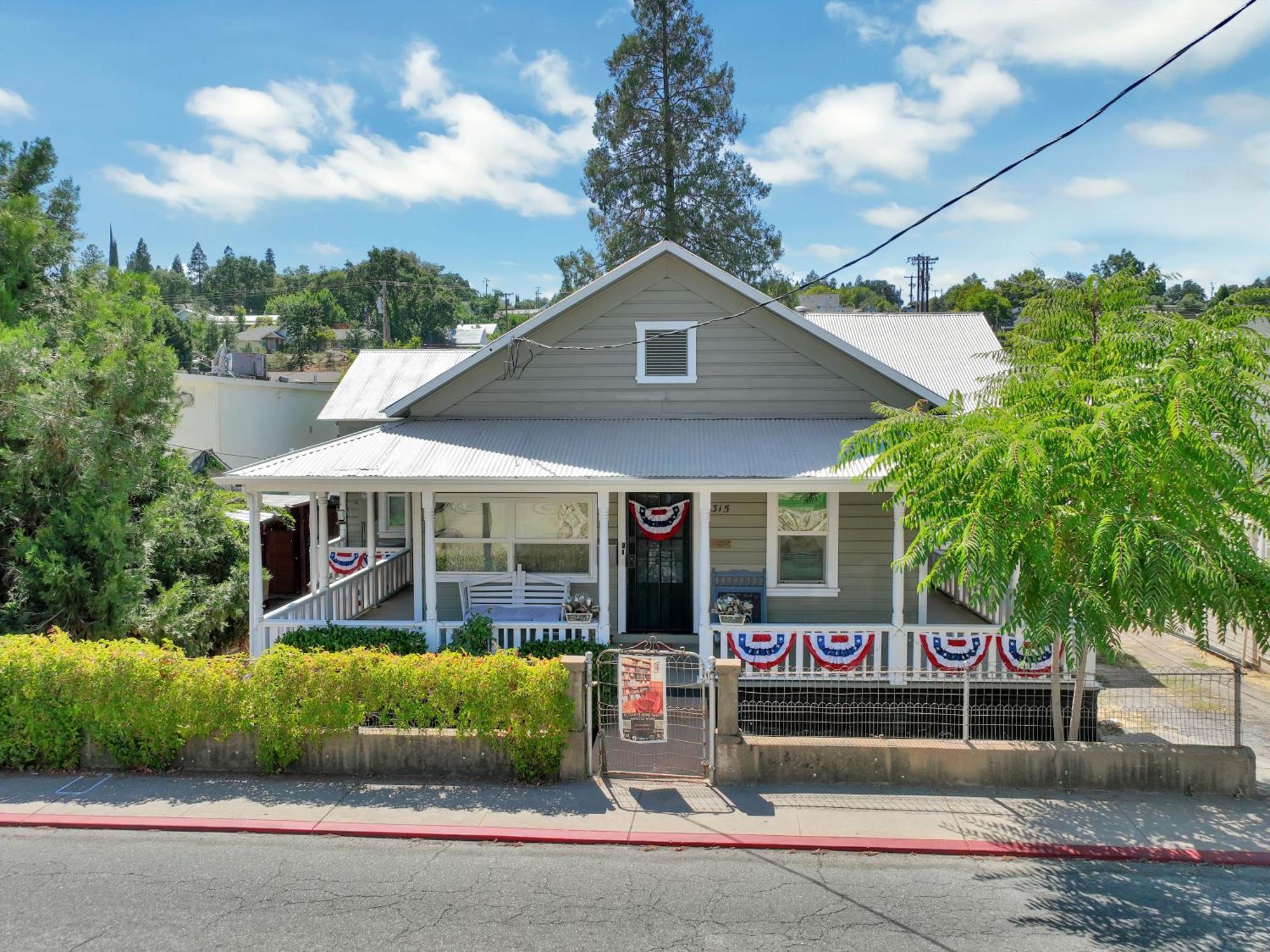 Spacious Downtown Jackson Retreat- Historic Hangout Eksteriør bilde